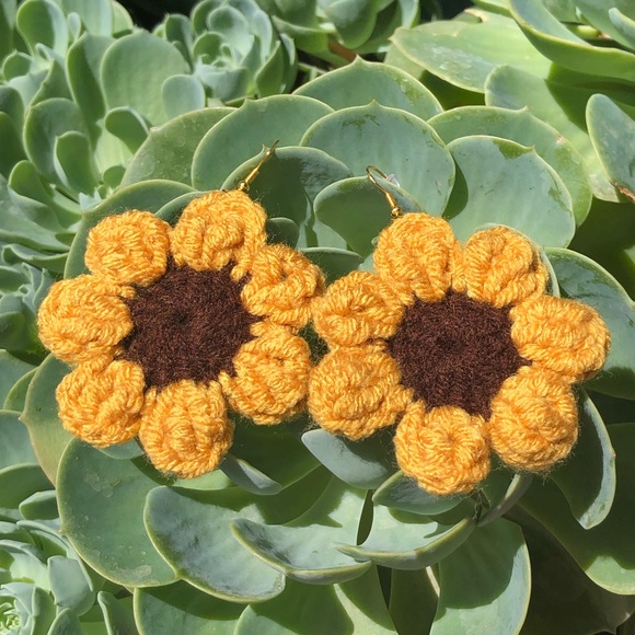 Hand Crafted Jewelry - 🎉HP🎉Handmade Crochet Sunflower Earrings🌻